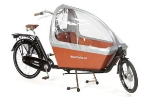 Habillage de pluie gris sur Bakfiets Cargobike long